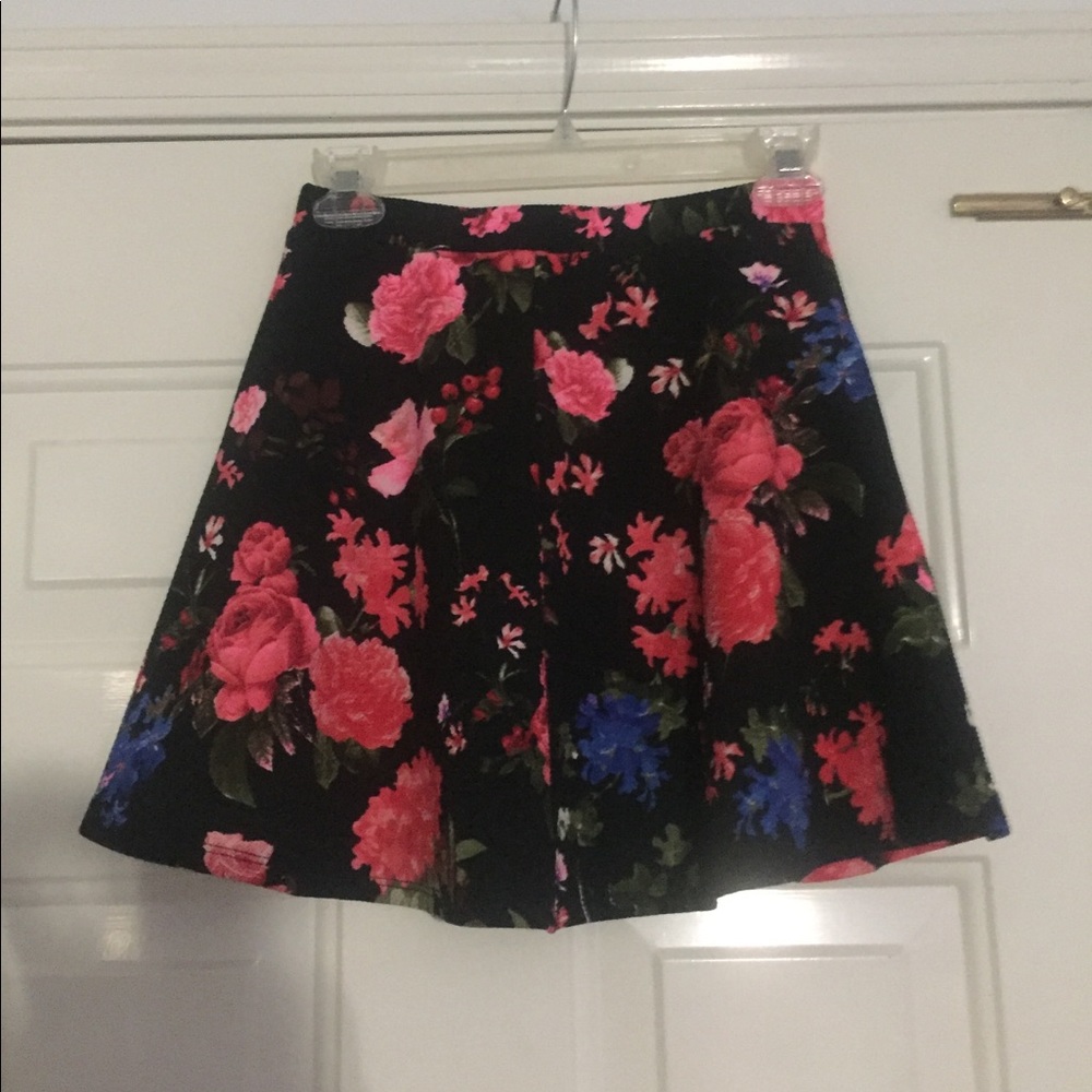 Floral Skater Skirt - Picture 2 of 3